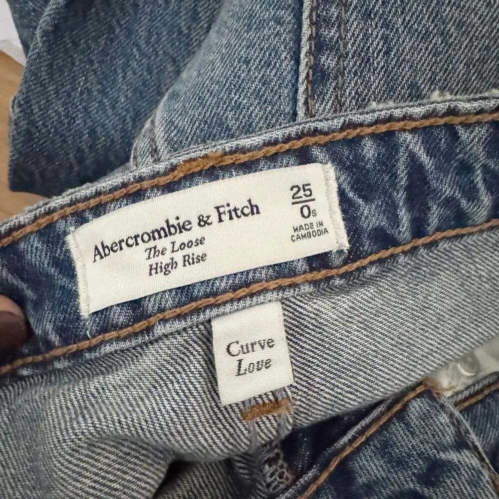 ABERCROMBIE The Loose High Rise Curve Love Jeans Slashed 25 Short - Picture 11 of 13